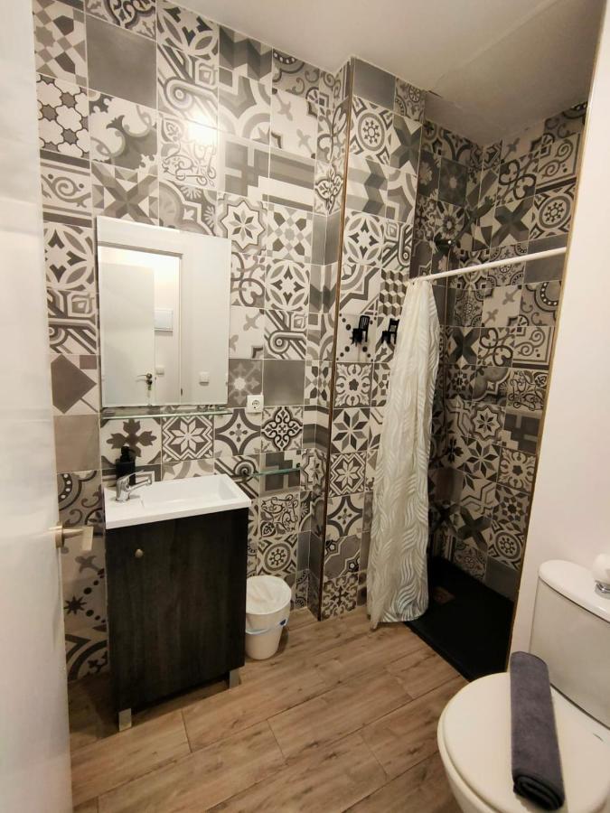 Pequeño Apartamento con Mini Piscina  Valenza Esterno foto